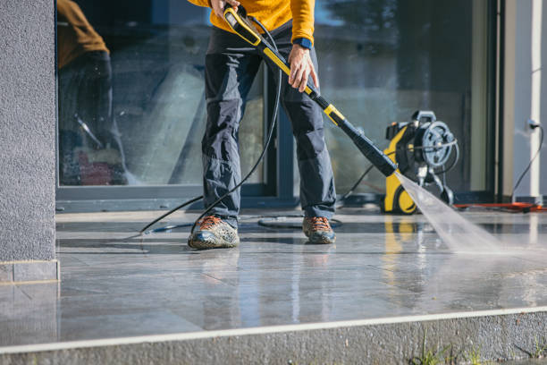 Best Driveway Pressure Washing  in Maud, TX